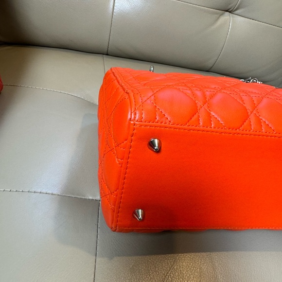 Sold x Christian Dior classic Lady Dior medium - Picture 7 of 14